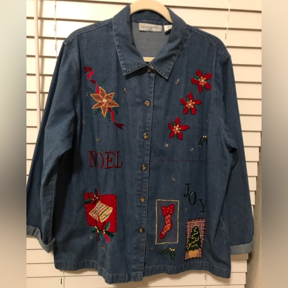 Women’s XL Christmas Blue Jean Top with embroidered Christmas designs